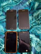 4 Sztuki Telefonow Marki Samsung oraz Sony  Xperia Opis 