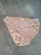 Majtki beżowe rozm. S pełne