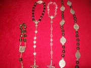 E ) Cztery   stare RÓŻANCE   ..... 