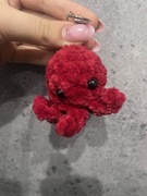 czerwona ośmiornica na szydełku handmade 