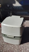 Przenośna toaleta thetford 20l.
