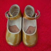 Buty musztardowe dziewczęce skórzane lakierki r 21 kod76