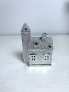 ŚWIECZNIK srebrny domek (6 x 9 cm, wys. 13 cm) / używany