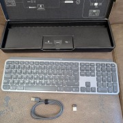 Klawiatura Logitech MX KEYS - grafitowa, bezprzewodowa.