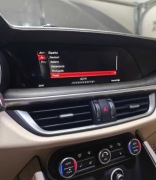 Konwersja multimediów Alfa Romeo Giulia Stelvio USA na EU