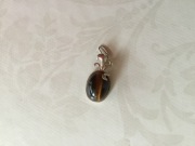 wisiorek w ciekawej oprawie