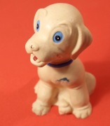 PRL Gumowa Zabawka Piszczący Piesek wys. 10cm