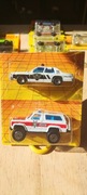 MATCHBOX no.16 Ford Ltd Police + Chevy 4x4 Police 