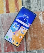 Honor 70 5G 8 / 128 GB  + ETUI