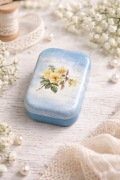 Urocze mini retro metalowe pudełeczko vintage w kwiaty