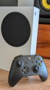 Zadbany Xbox Series S 512GB biały + oficjalny czarny pad