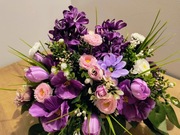 Stroik na grób lub do domu kompozycja wiosenna ST28