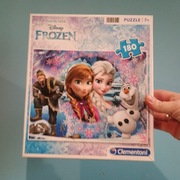 Kraina Lodu Puzzle 180 elementów Frozen Elza i Anna 38x30cm