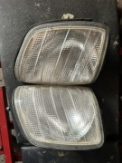 Białe kierunkowskazy w124