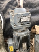 Motoreduktor 2.2 kw 118 obr min SEW 