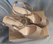 Nowe! Sandałki beżowe, rozm. 39, szpilka 10 cm