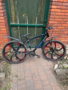 Rower górski MTB INDIANA X-Rock 3.6 M18 26 cali męski Czarno-niebieski