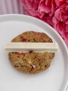 CIASTKO TRUSKAWKA & BIAŁA CZEKOLADA