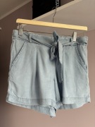 Szorty Esmara z kokardką 