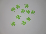 Scrapki koniczynka 10 szt. 11x13mm jasnozielona gramatura 160 g/m2