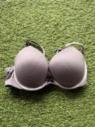 Victoria’s Secret t-shirtowy biustonosz 70C miękki i wygodny 