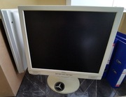 Dwa monitory Belinea 19"