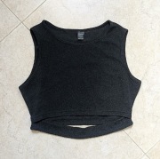 Czarny crop top na ramiączkach Shein 