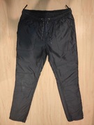 Ocieplane spodnie C&A 134 cm