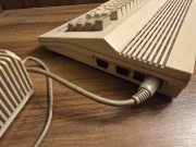 Commodore C64 z zasilaczem  