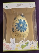 Jajko malowane "Kwiaty" z czekoladybiałej z dekoracją 230 g E.Wedel