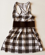 sukienka sportowa dla dziewczynki czarno-biała 128 dz