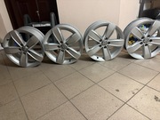 Komplet felg aluminiowych oryginalny VW 17” 5NA071497