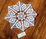 Serwetka ręcznie robiona na szydełku 