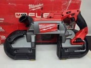 Milwaukee Pilarka taśmowa do cięcia wgłębnego AKUMULATOROWA 18V M18CBS125