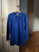 Niebieski, długi granatowy sweter z dekoltem serek, 50% wełna, 20% bawełna