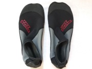 Buty DO WODY neoprenowe r. 36-37,5 czarne Unisex stan bdb