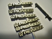 logo znaczek emblemat Pioneer ok. 31mm PLASTIK złotawe
