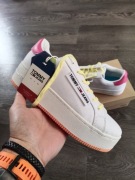 Buty platformy Tommy Jeans Oversized Label Icon Sneaker, rozm. 40 