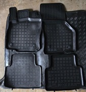 Komplet dywaników gumowych Volkswagen Passat B8