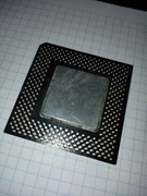 Celeron chyba 400 MHz 