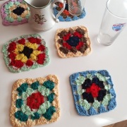 Podkładka podstawka pod kubek szklankę  wełniana  rekodzieło  z Cepelia 