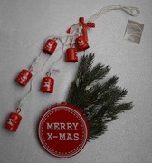 Dekoracja zawieszka metalowe dzwonki czerwone