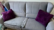 Szara, zamszowa sofa Agata Meble