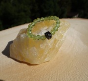 Pierścionek elastyczny Oliwin Serafinit kamienie naturalne Rękodzieło