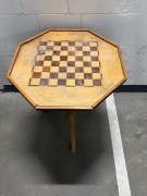 Stolik szachowy drewniany na kółkach szachy warcaby
