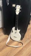 Ukulele CASCHA Carbon