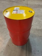 Pusta beczka 208L po oleju silnikowym.