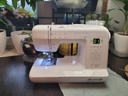 Maszyna do szycia Łucznik Malwina 2070 – jak nowa, kompletna, 100% sprawna