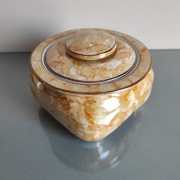 Bomboniera porcelanowa Karolina – uszkodzona + pokrywka