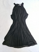 Czarna plisowana sukienka H&M przed kolano r. S